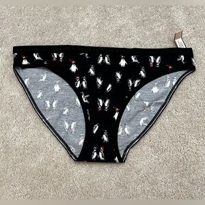NWT Victoria’s Secret Black Holiday Penguin Cotton Bikini Panties VS Large L
